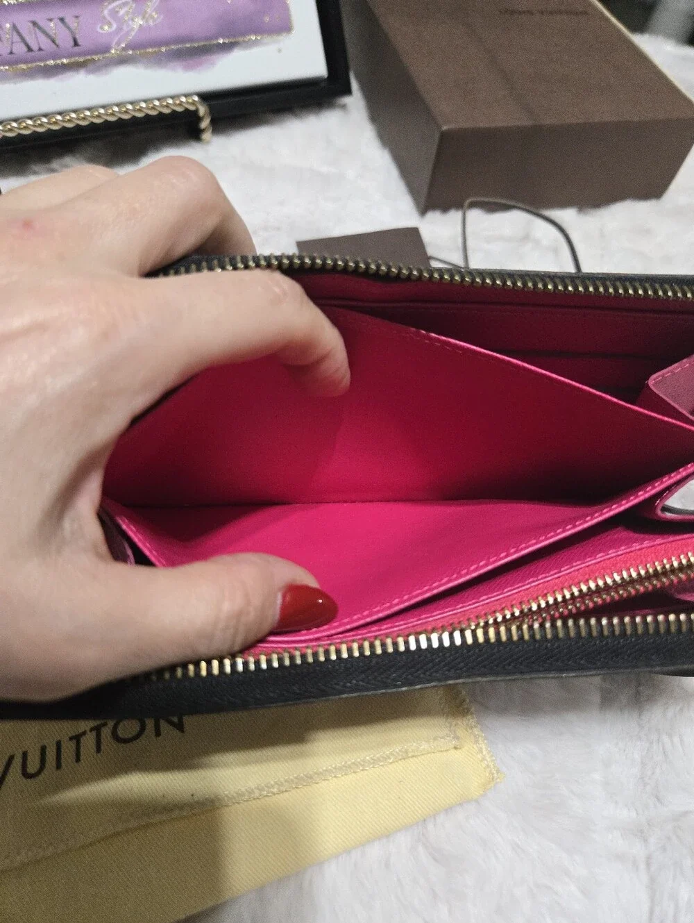 Louis Vuitton Monogram Multicolor Murakami Zippy Wallet Black Grenade